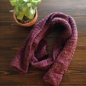 Hand Knit Maroon Scarf ❗️DONATING 8/31❗️